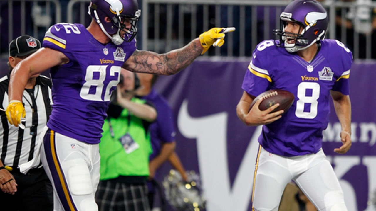 Eagles await unbeaten Vikings, familiar face in Sam Bradford